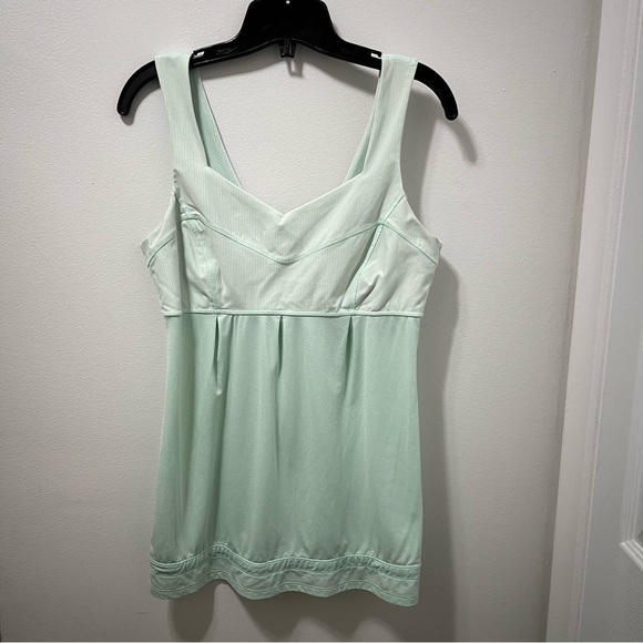 Lululemon Run Me Tame Tank - Picture 2 of 14